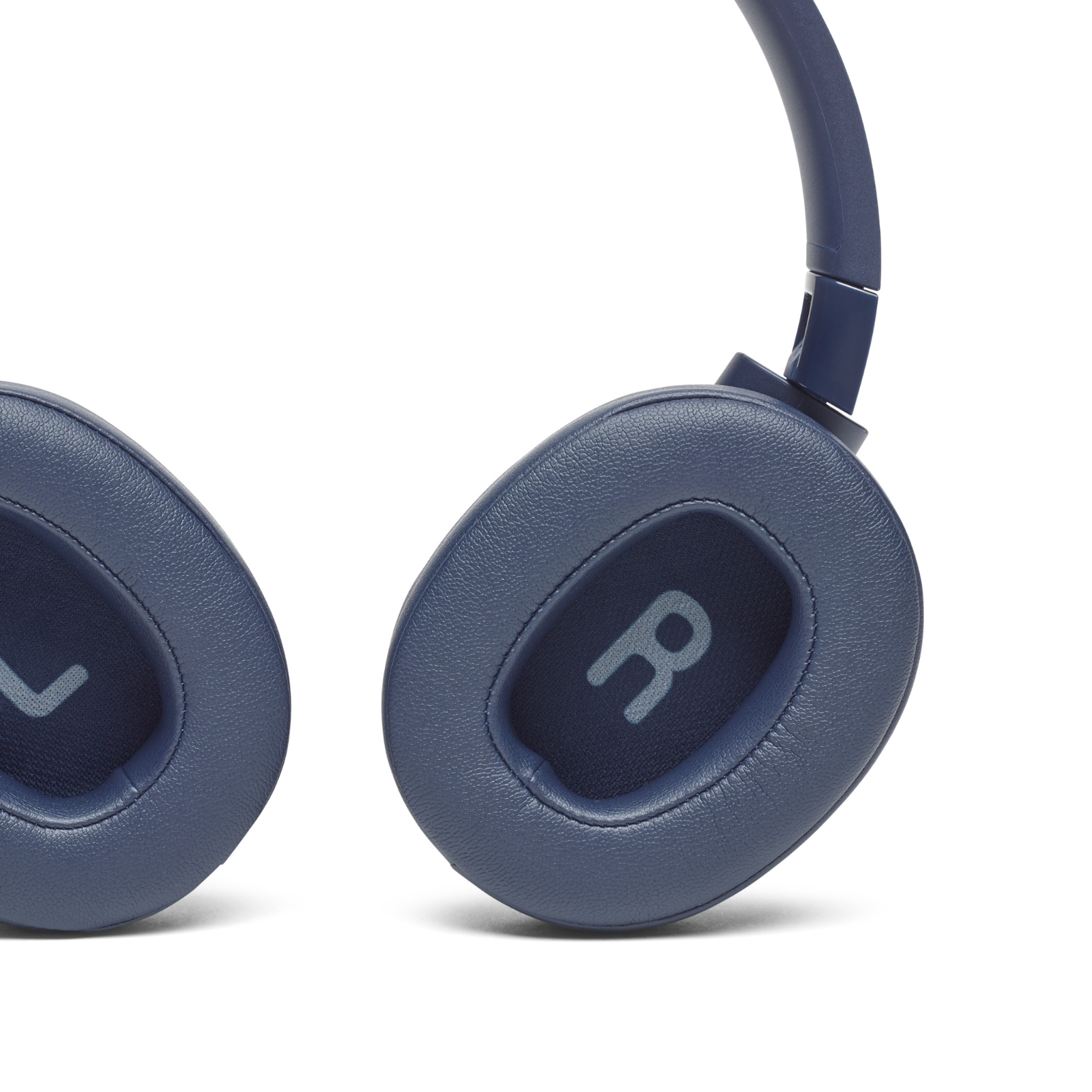 JBL Tune 750BTNC - Blue - Wireless Over-Ear ANC Headphones - Detailshot 4